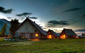 Viking Cabins - Mit Fablab - Solvik